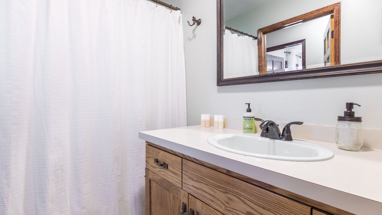 Photo of Bathroom in Idlewild Estates