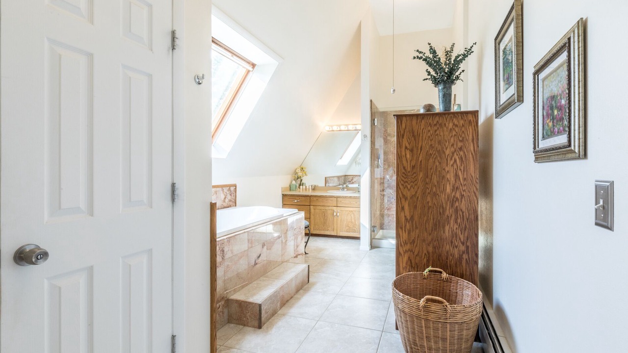 Photo of Bathroom in Idlewild Estates