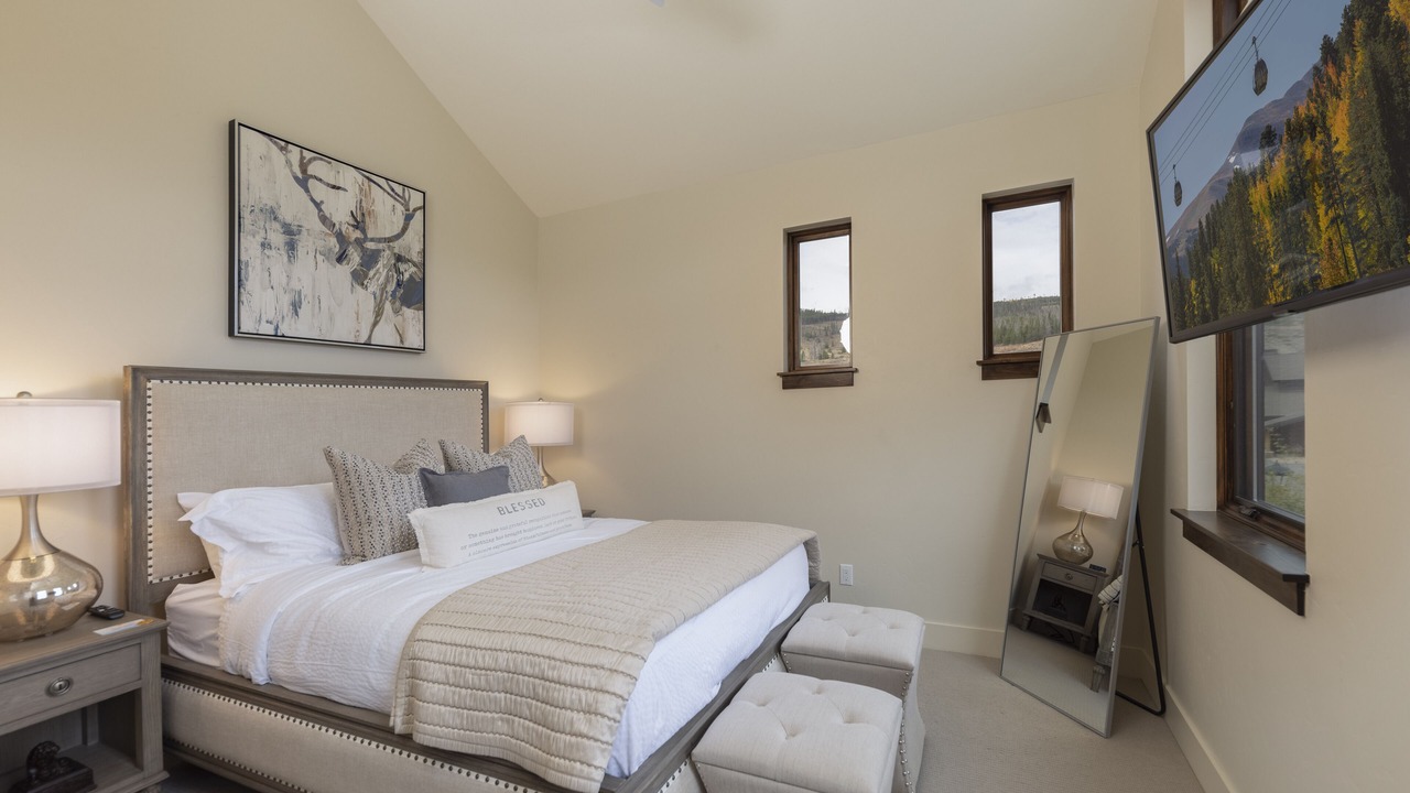 Photo of Bedroom in Fairmount On The River