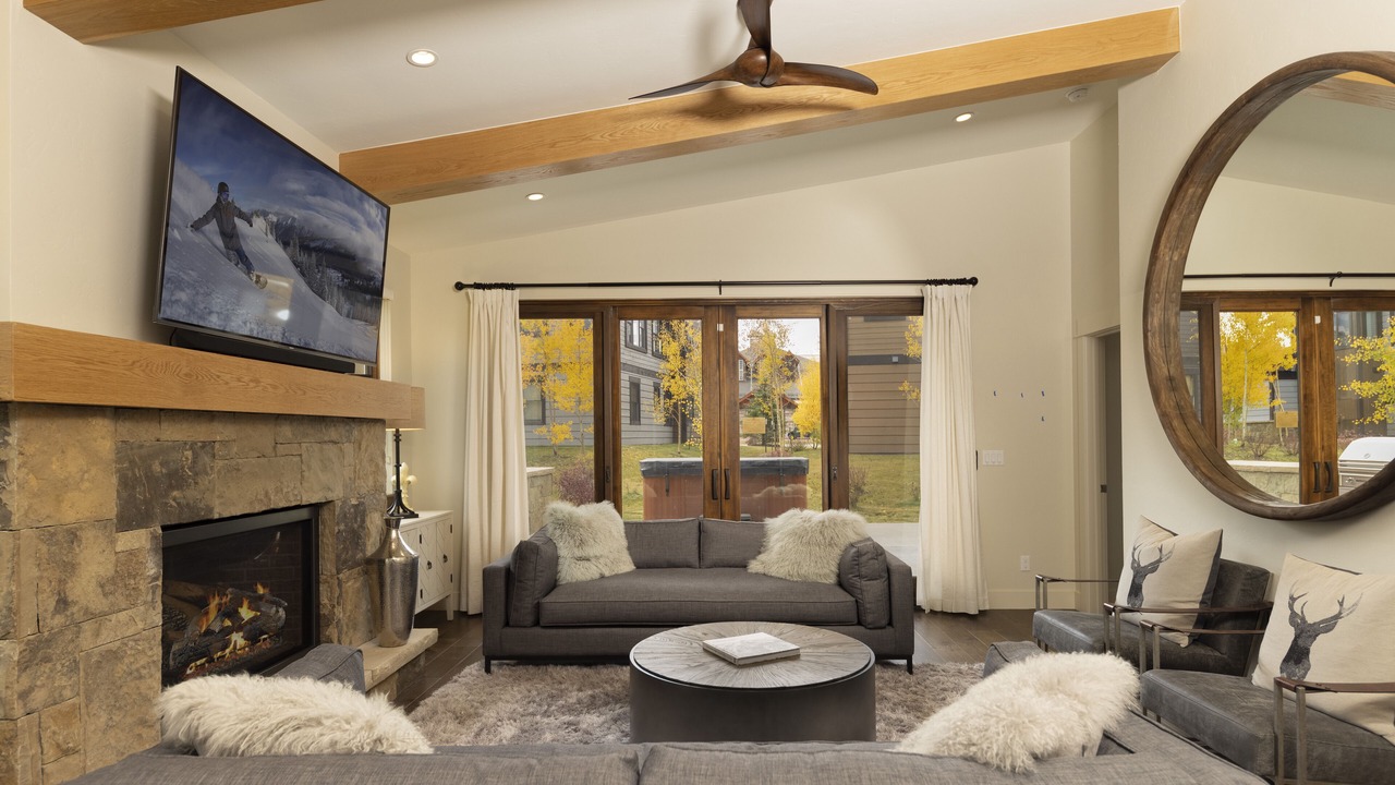 Photo of Livingroom in Fairmount On The River