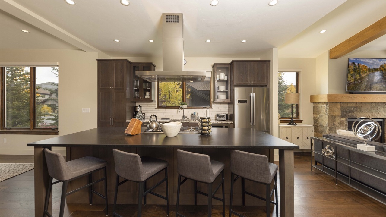 Photo of Kitchen in Fairmount On The River