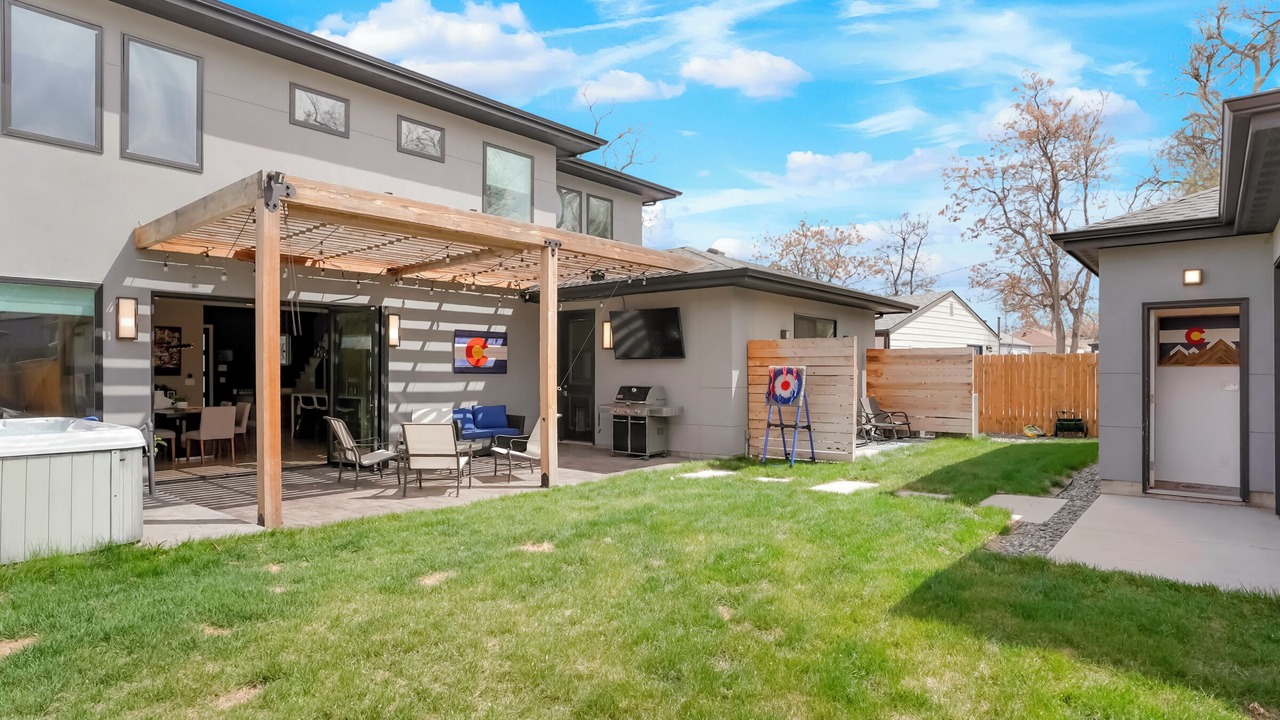 Photo of Outdoor in Sunnyside
