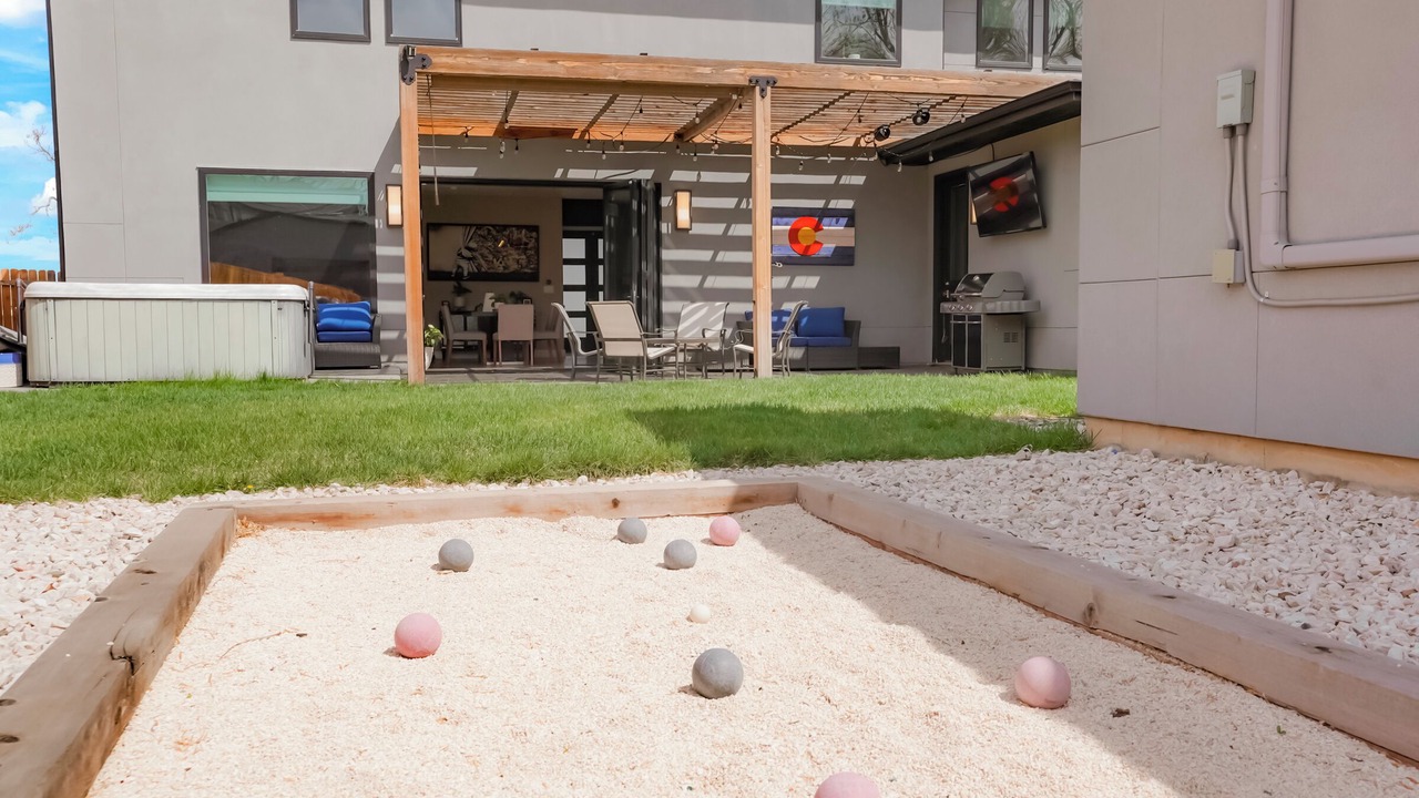 Photo of Outdoor in Sunnyside