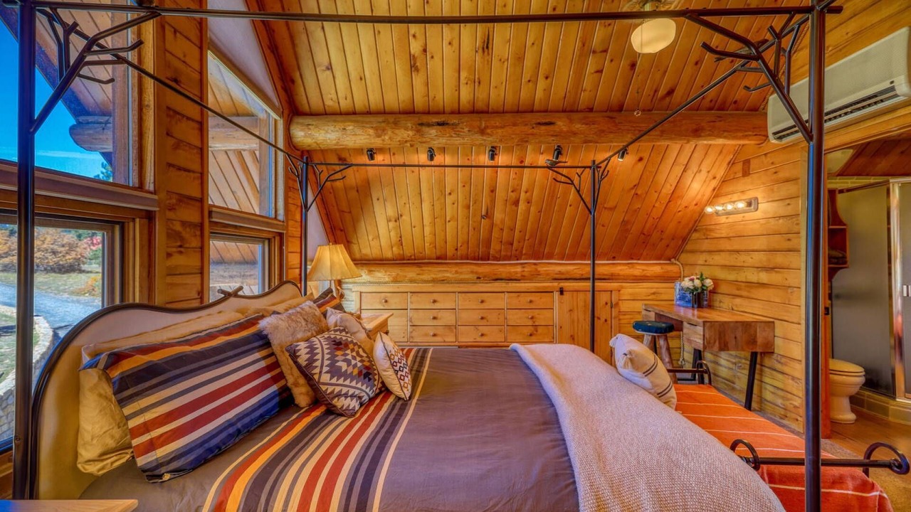 Photo of Bedroom in Pagosa Springs