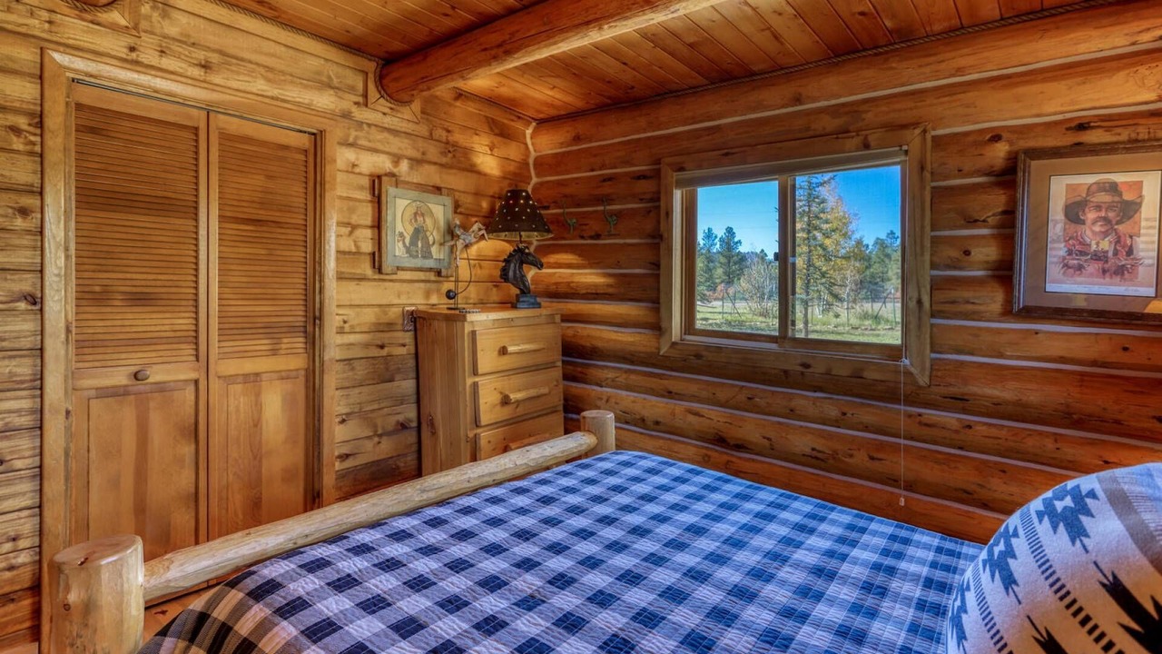 Photo of Bedroom in Pagosa Springs