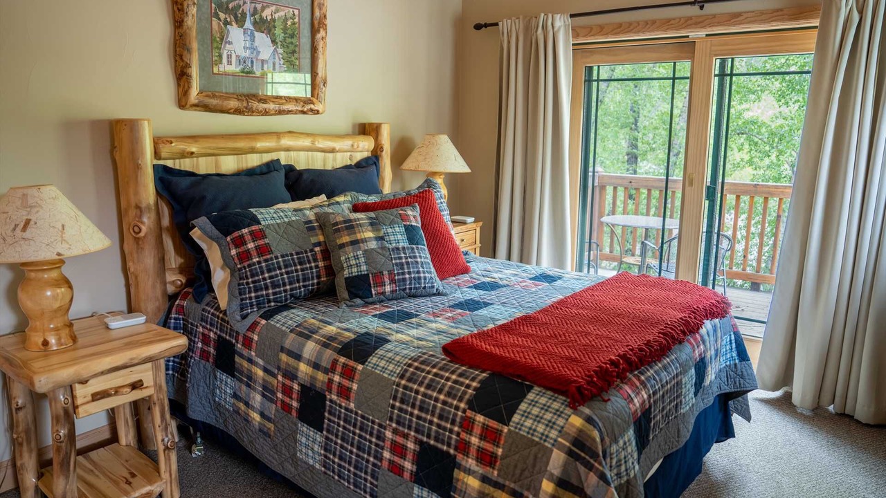 Photo of Bedroom in Lake City