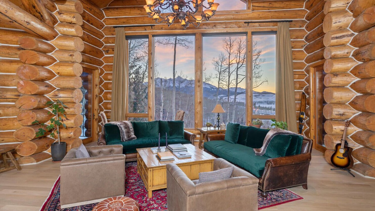 Photo of Livingroom in Mountain Village