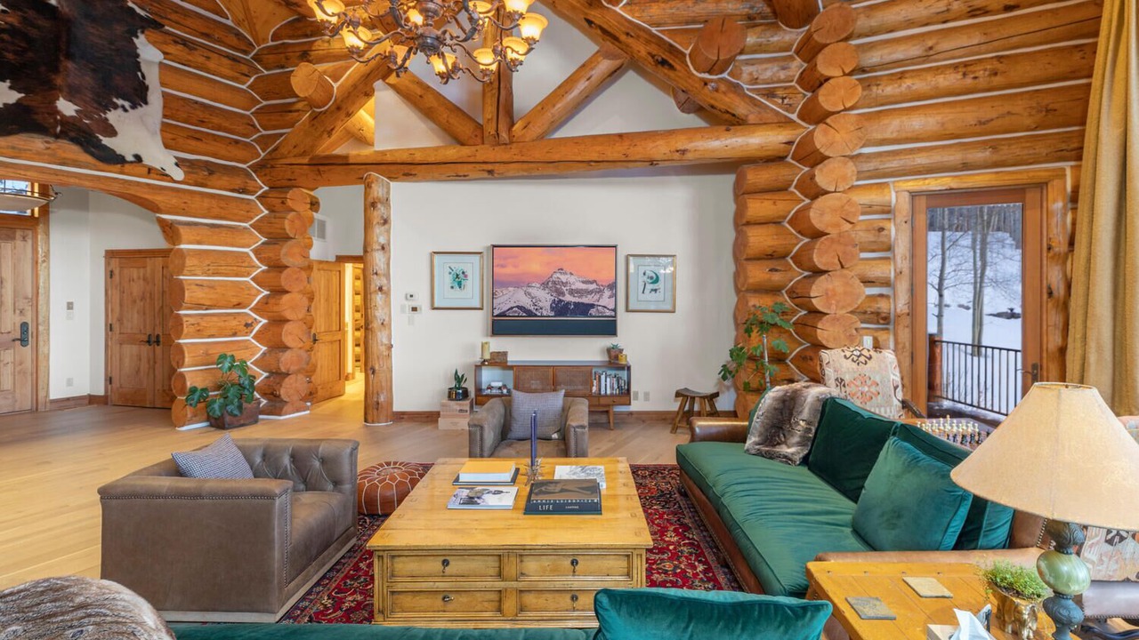 Photo of Livingroom in Mountain Village