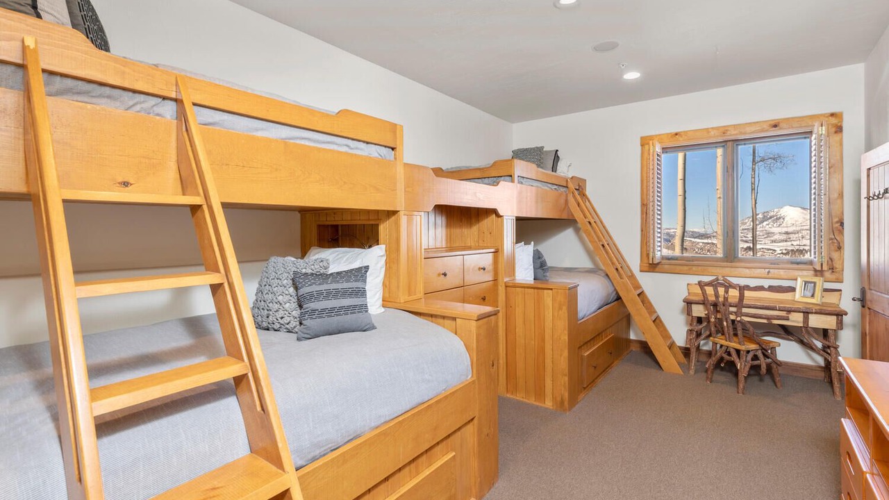 Photo of Bedroom in Mountain Village