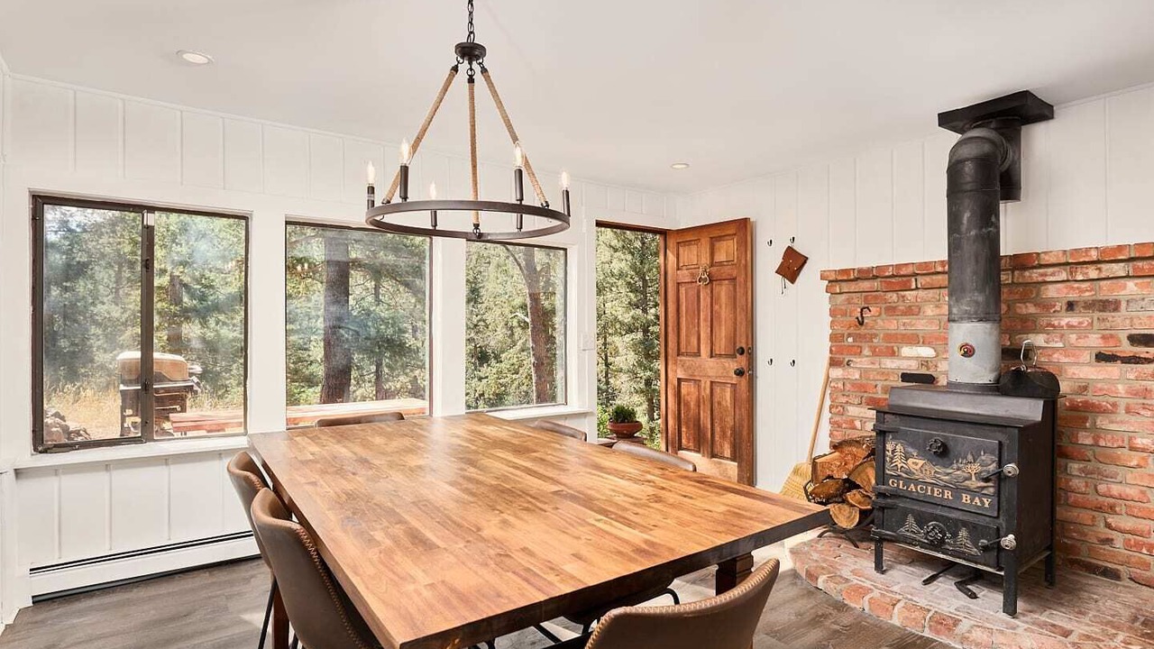 Photo of Bedroom in Cascade