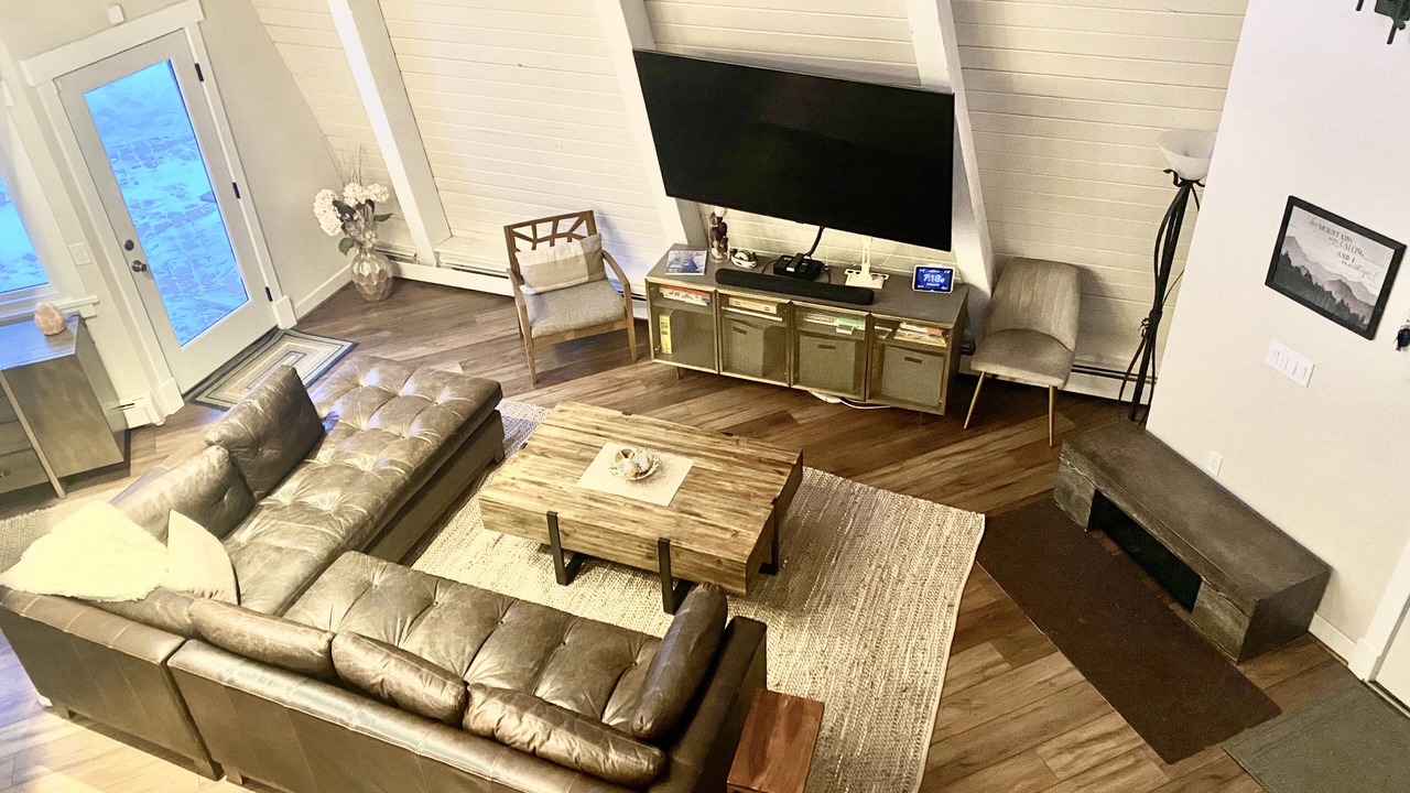 Photo of Livingroom in Intermountain