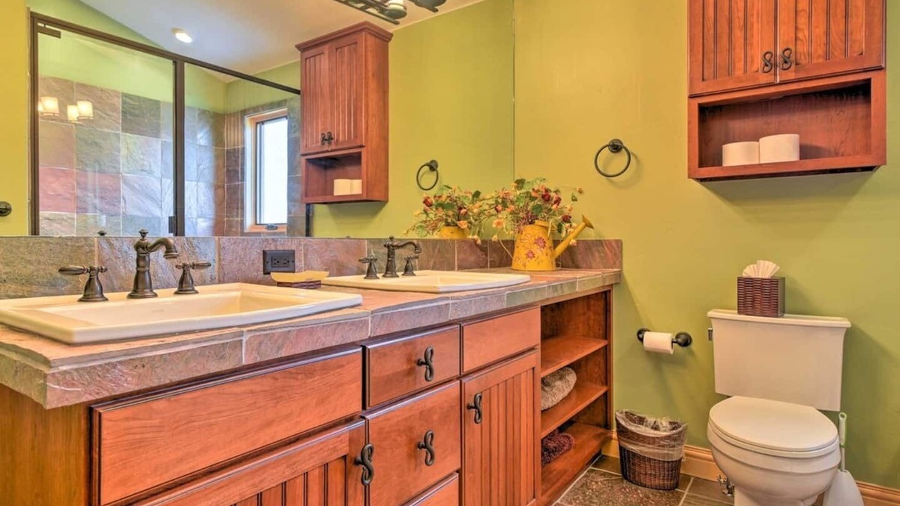 Photo of Bathroom in Fraser
