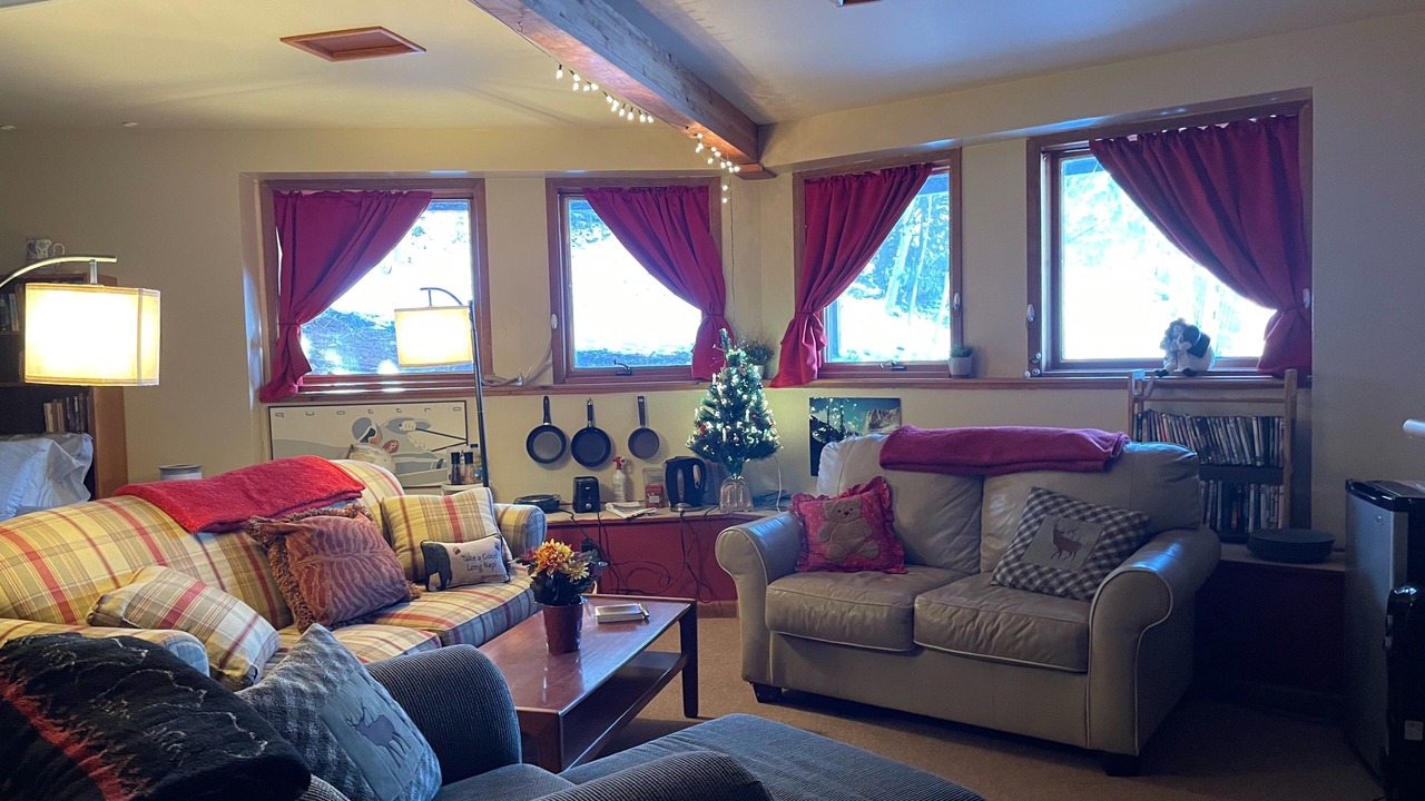 Photo of Livingroom in Redstone