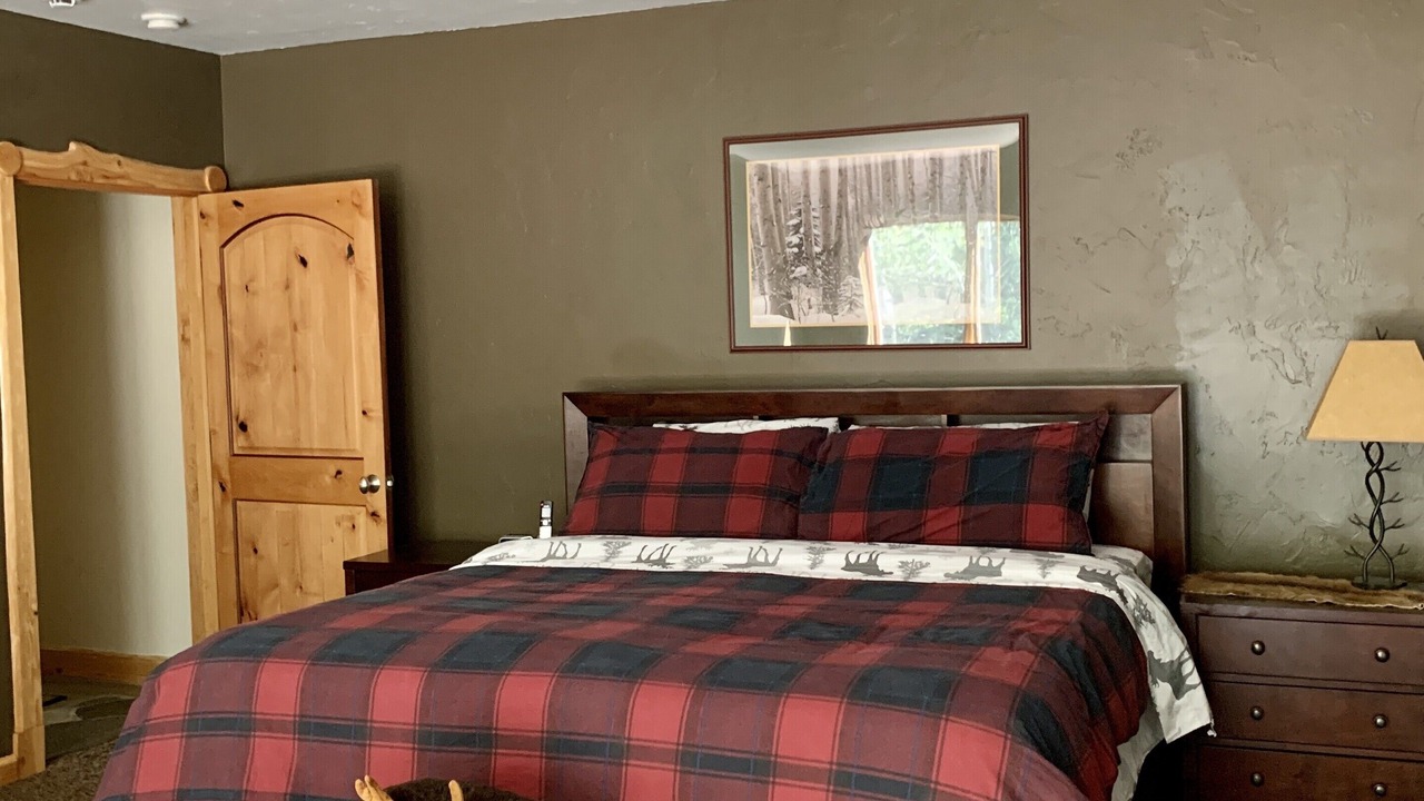 Photo of Bedroom in Oak Creek