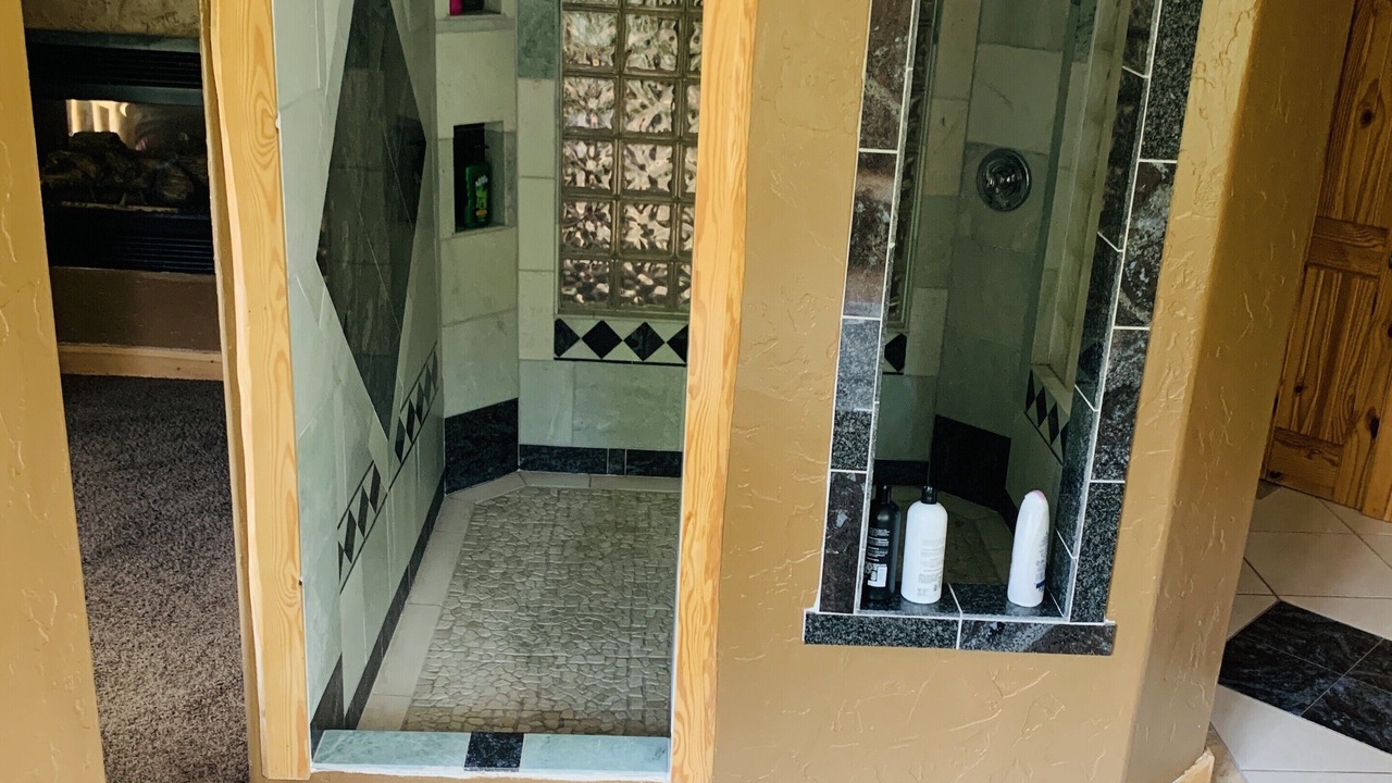 Photo of Bathroom in Oak Creek