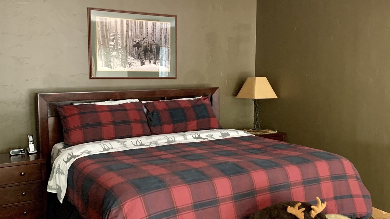 Photo of Bedroom in Oak Creek