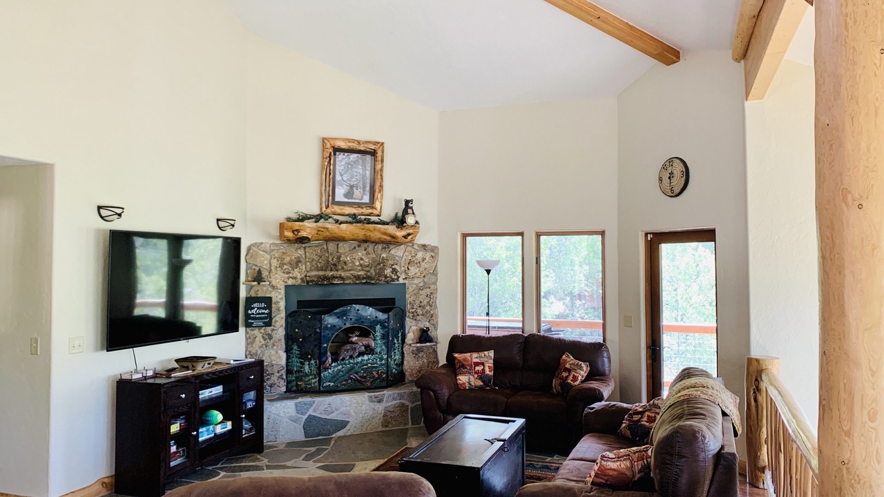 Photo of Livingroom in Oak Creek