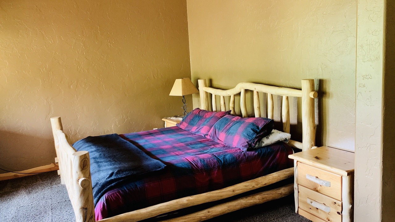 Photo of Bedroom in Oak Creek
