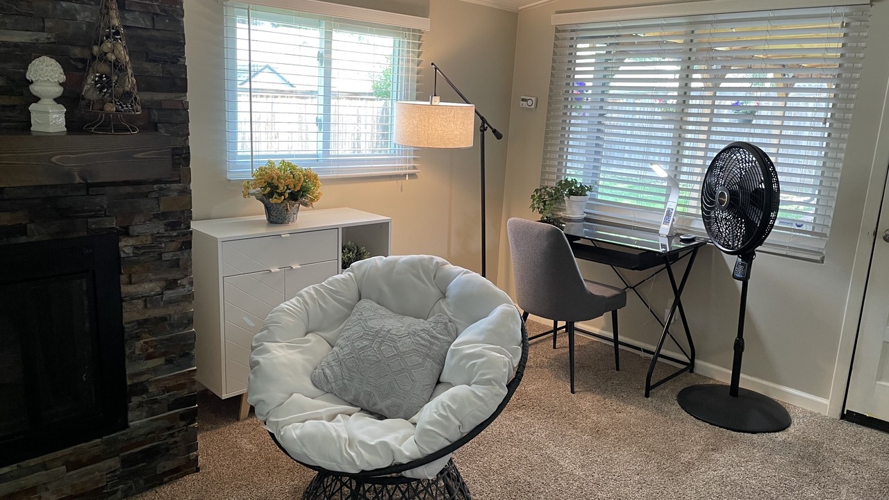 Photo of Livingroom in Jewell Heights - Hoffman Heights