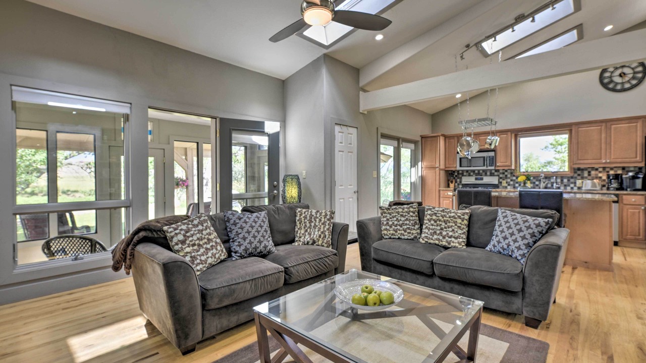 Photo of Livingroom in Cortez