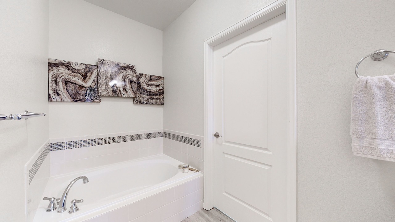Photo of Bathroom in North Central Westminster
