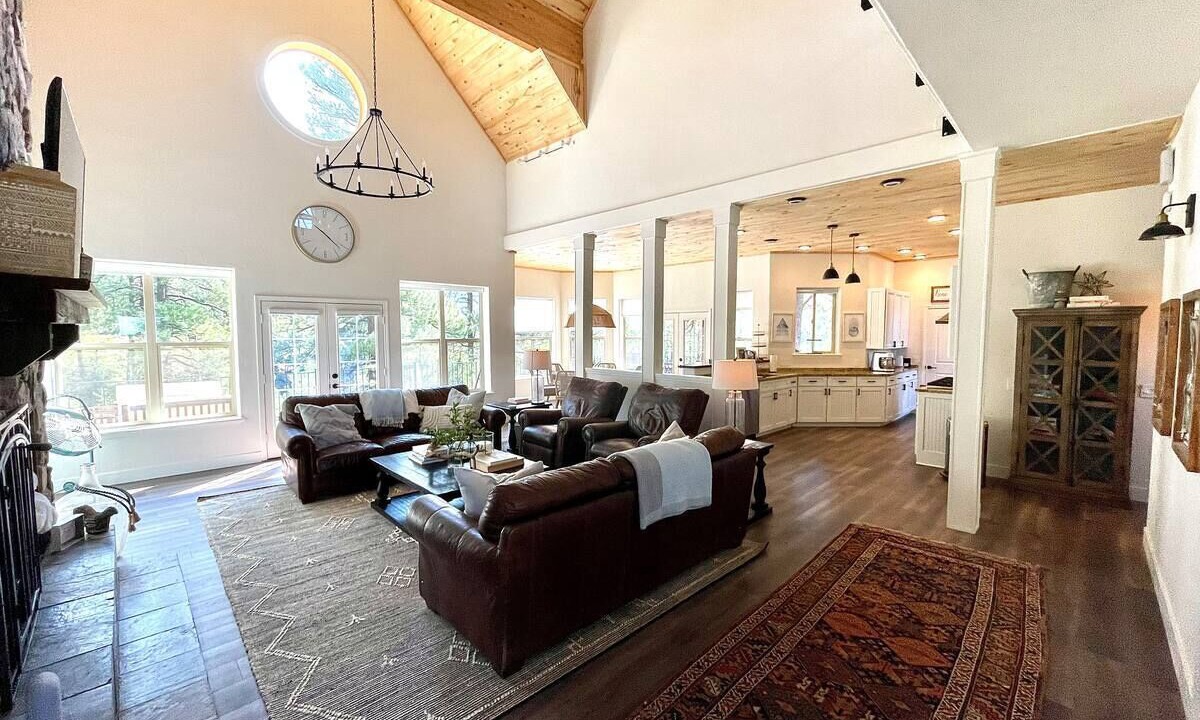 Photo of Livingroom in San Juan River Village
