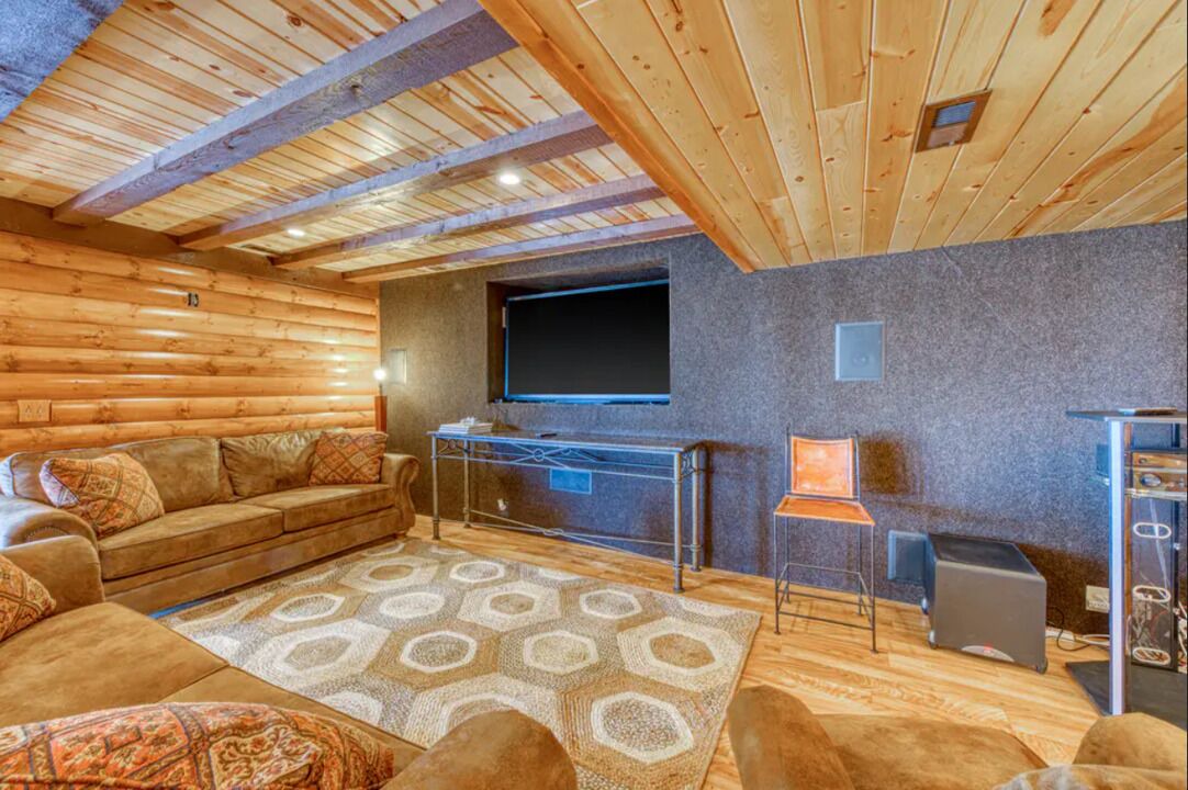 Photo of Livingroom in Woodland Park