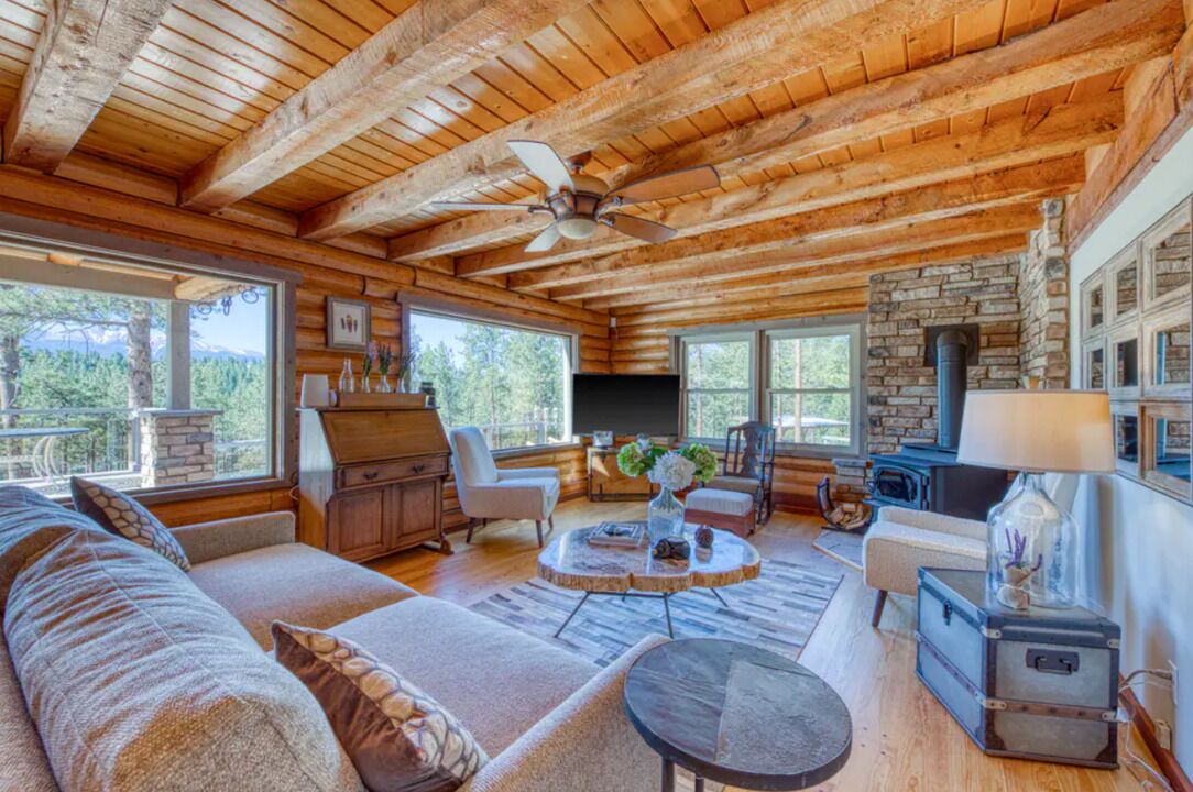 Photo of Livingroom in Woodland Park