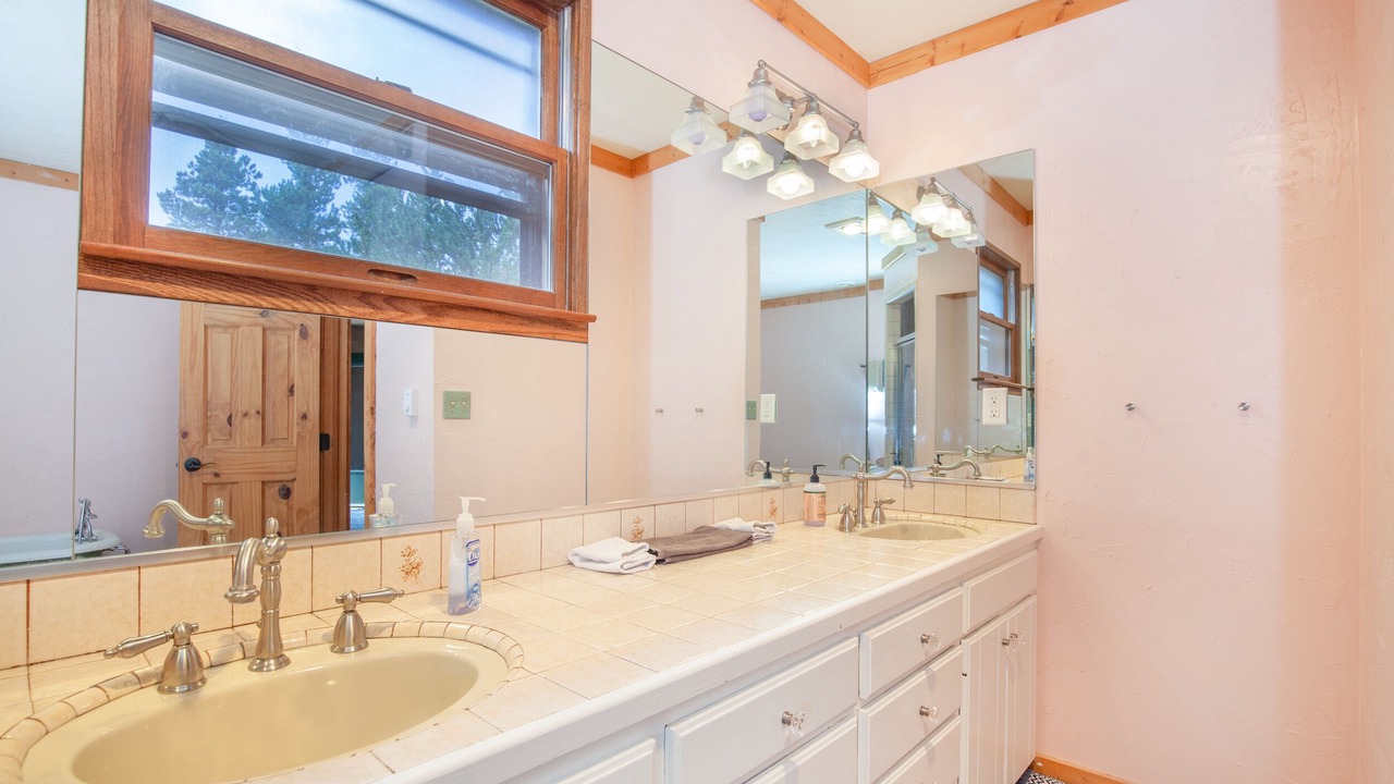 Photo of Bathroom in Fairplay
