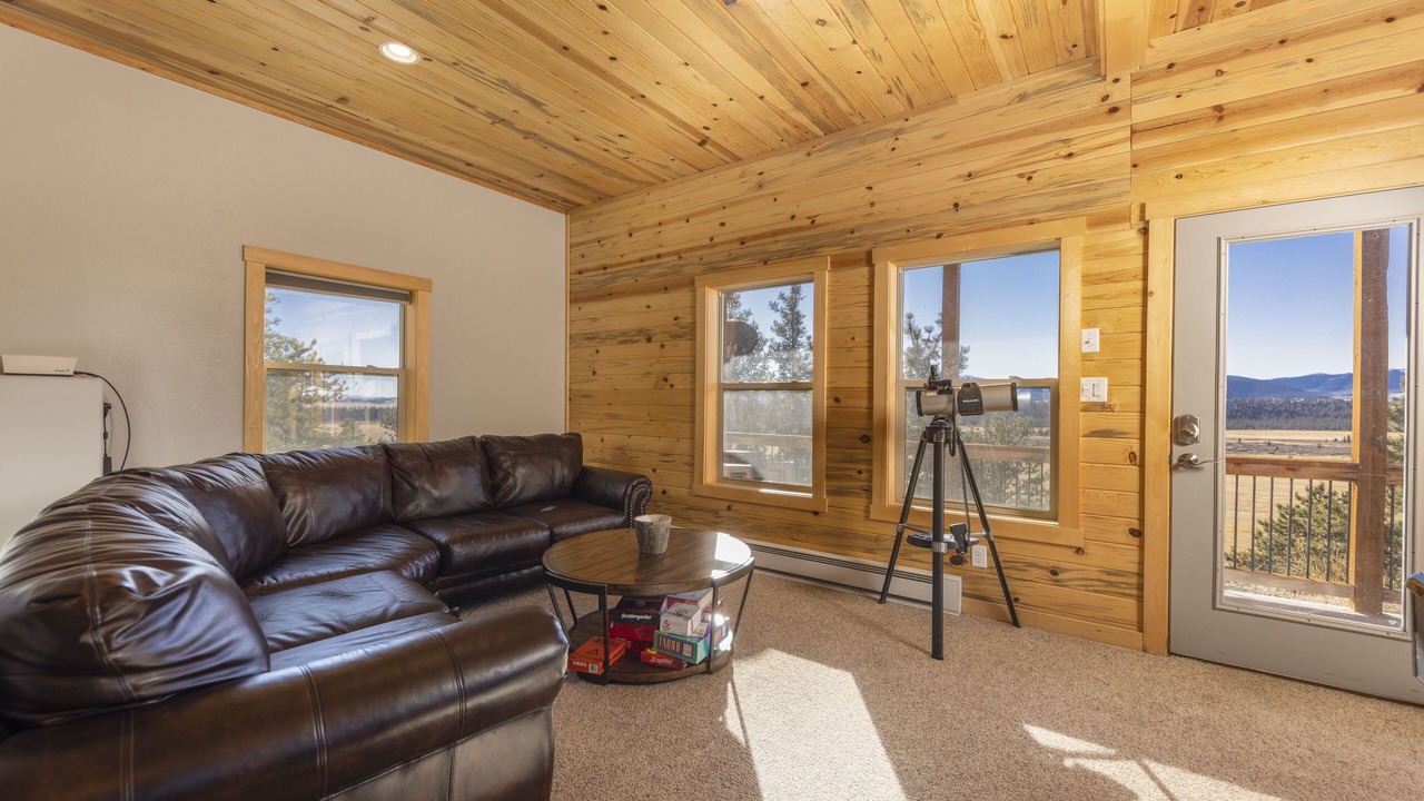 Photo of Livingroom in Fairplay