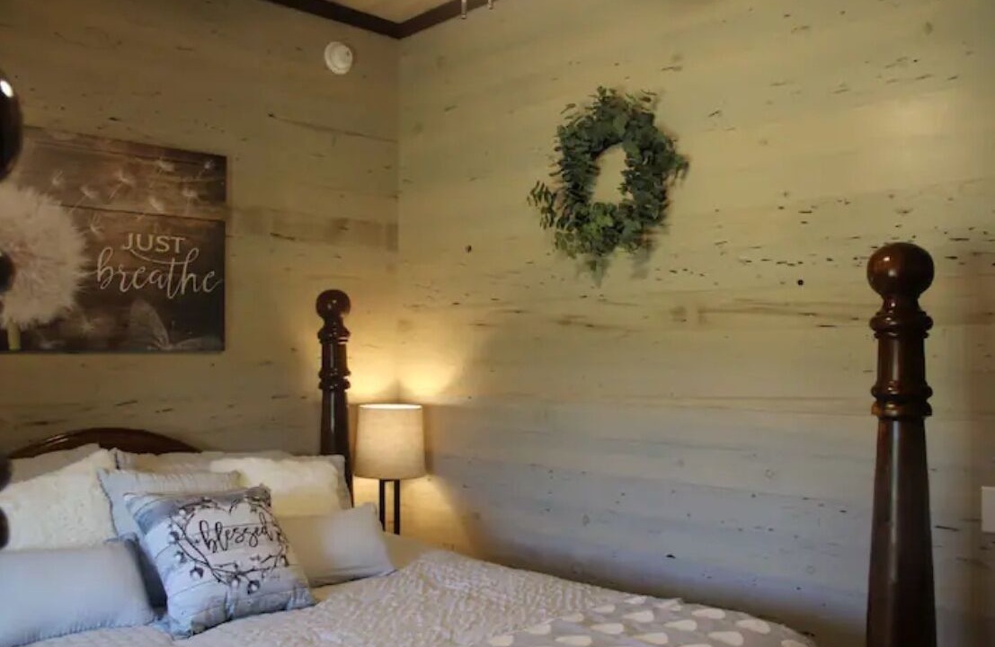 Photo of Bedroom in Divide