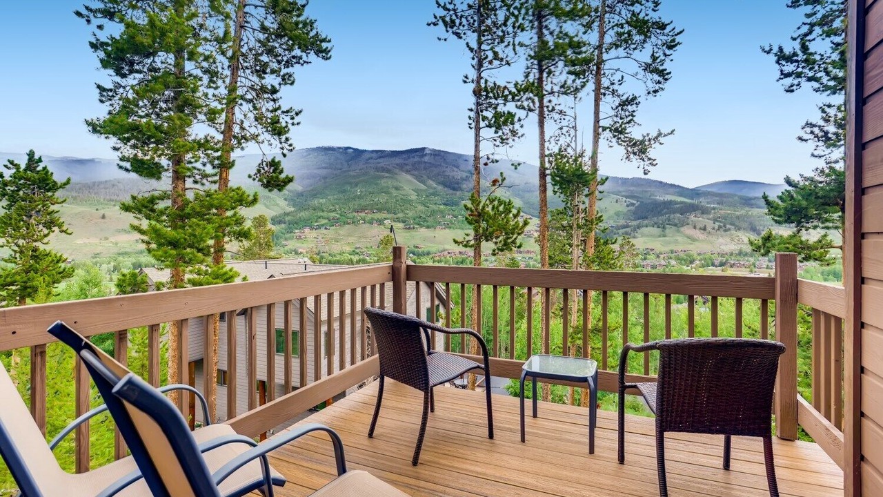 Photo of Outdoor in Three Peaks