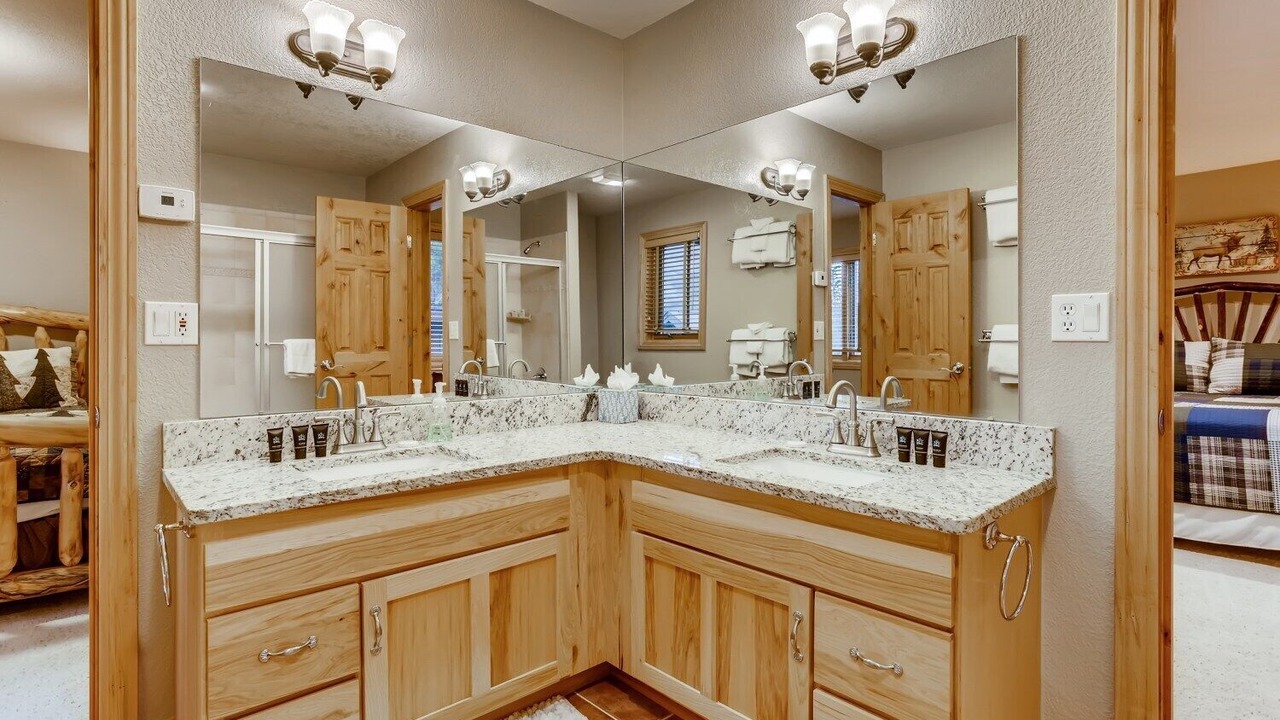 Photo of Bathroom in Three Peaks