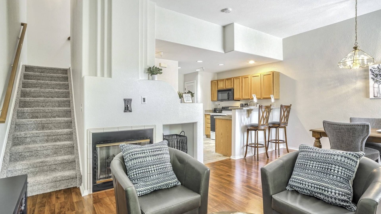 Photo of Livingroom in Southwest Colorado Springs
