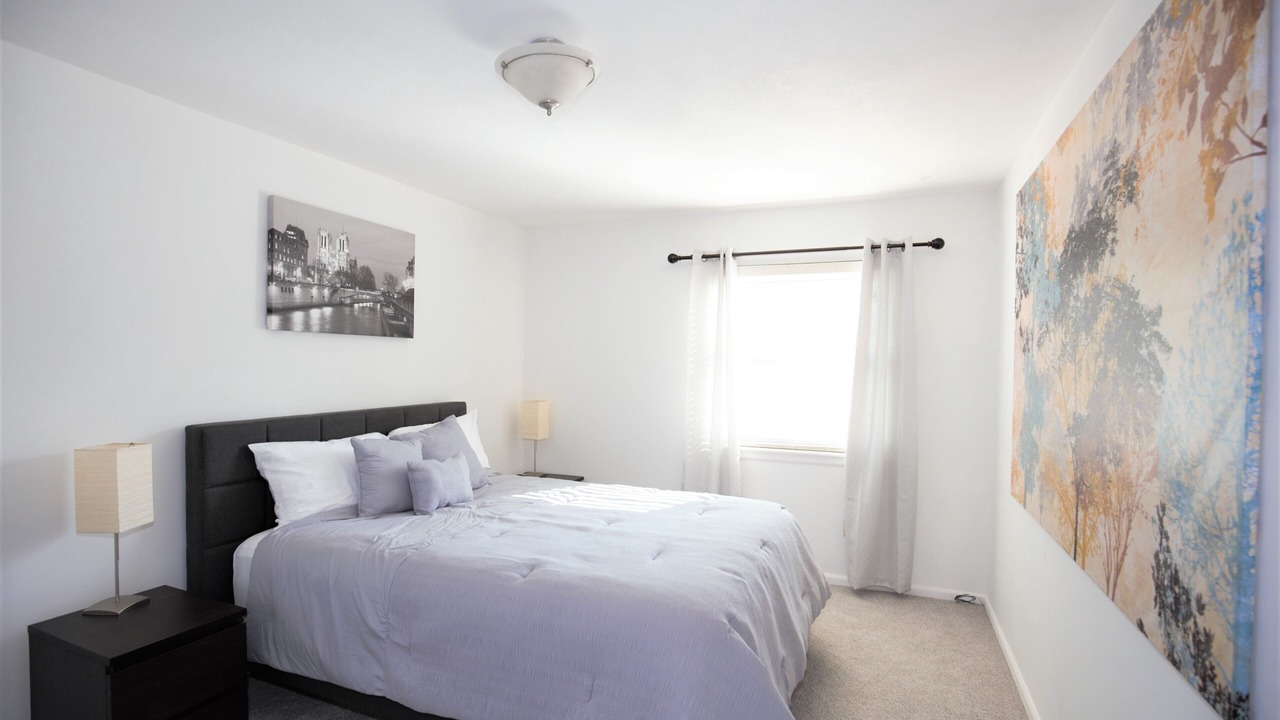 Photo of Bedroom in Aurora