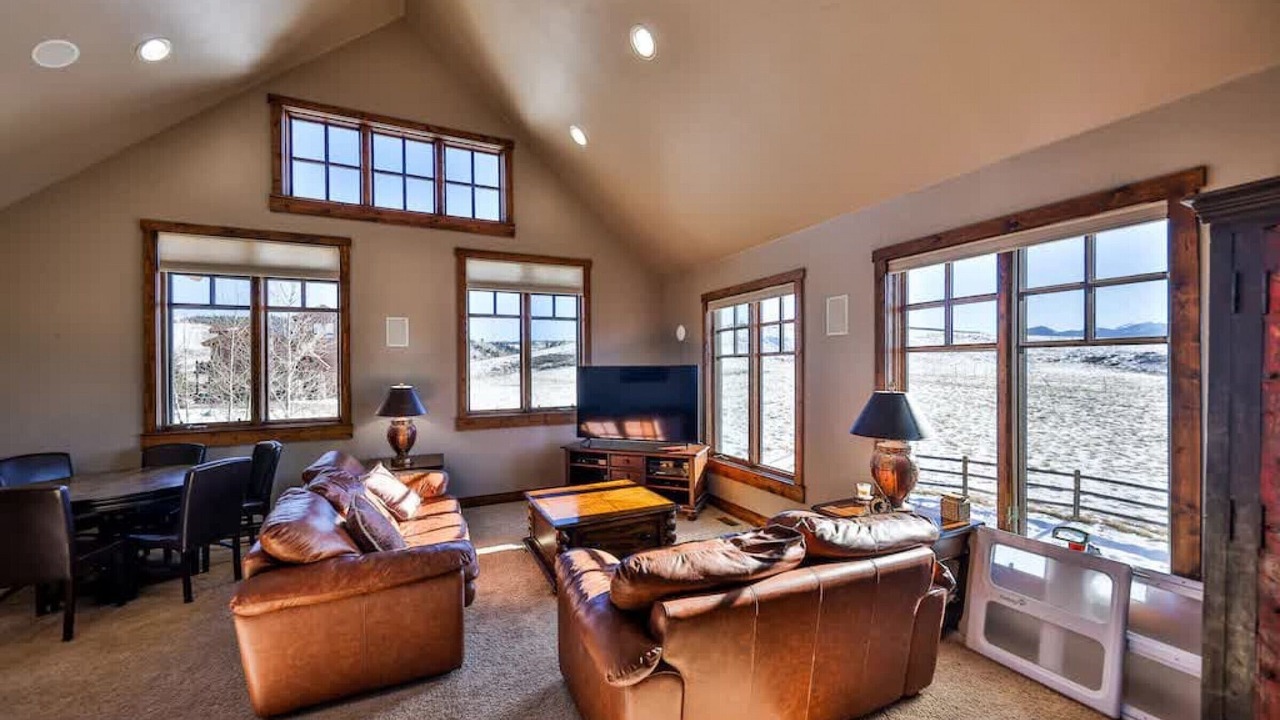 Photo of Livingroom in Grand Elk Ranch