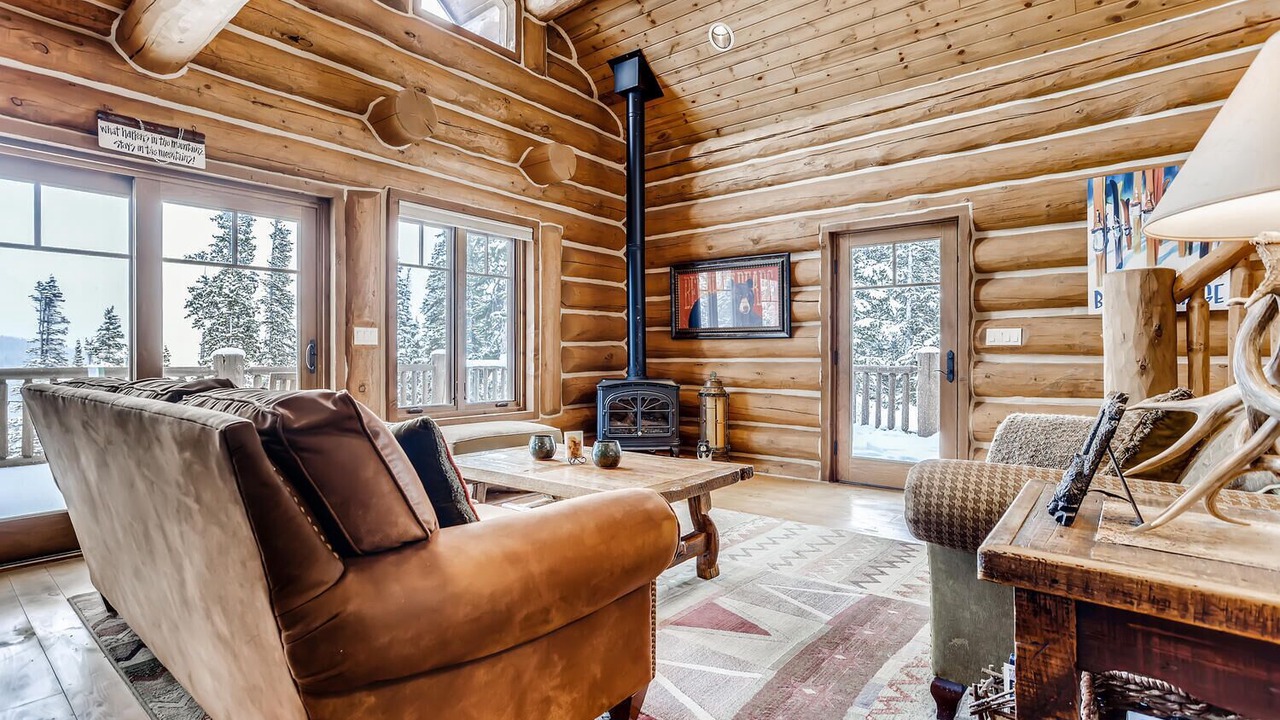 Photo of Livingroom in Quandary Village