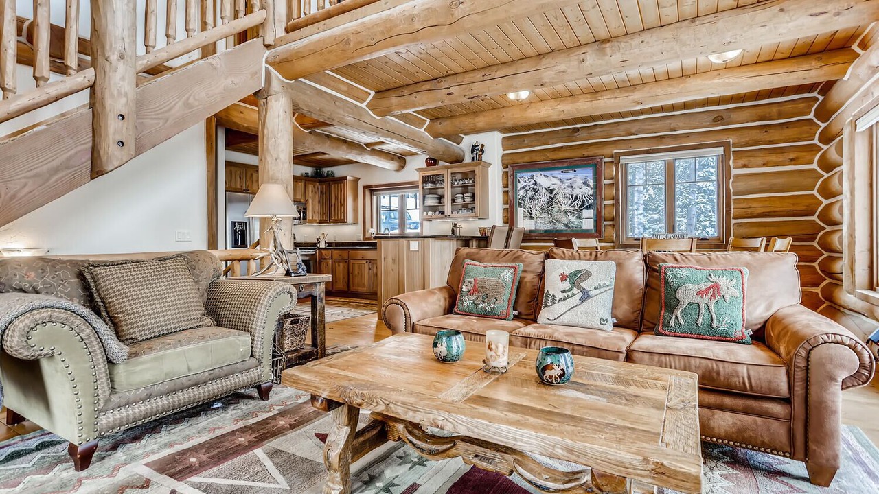 Photo of Livingroom in Quandary Village