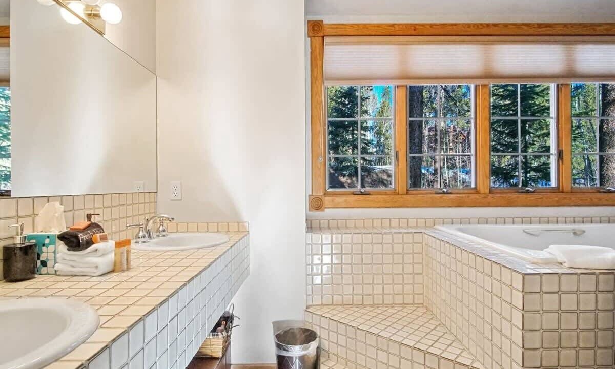 Photo of Bathroom in Christie Heights