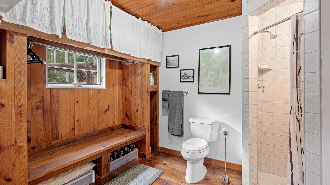 Photo of Bathroom in Carbondale
