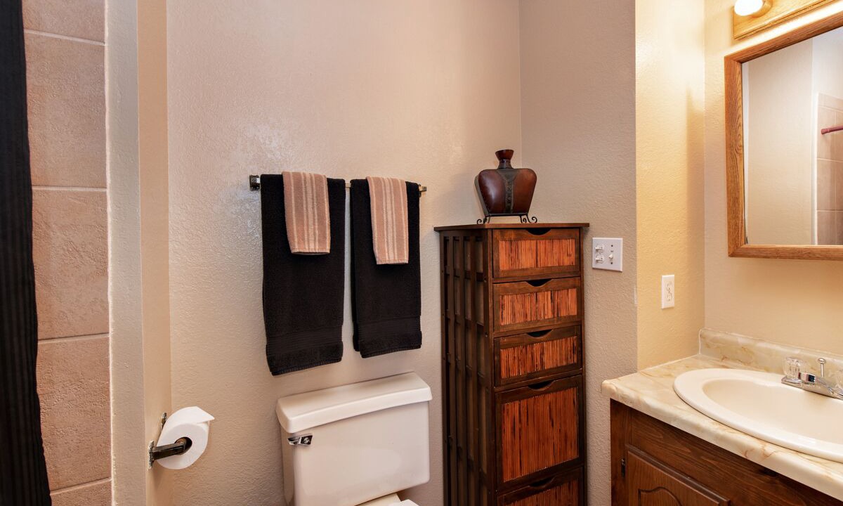 Photo of Bathroom in Rifle