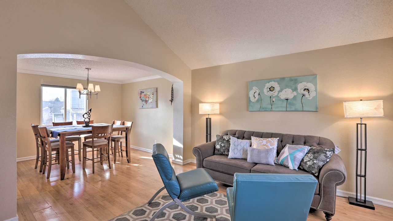 Photo of Livingroom in Centennial