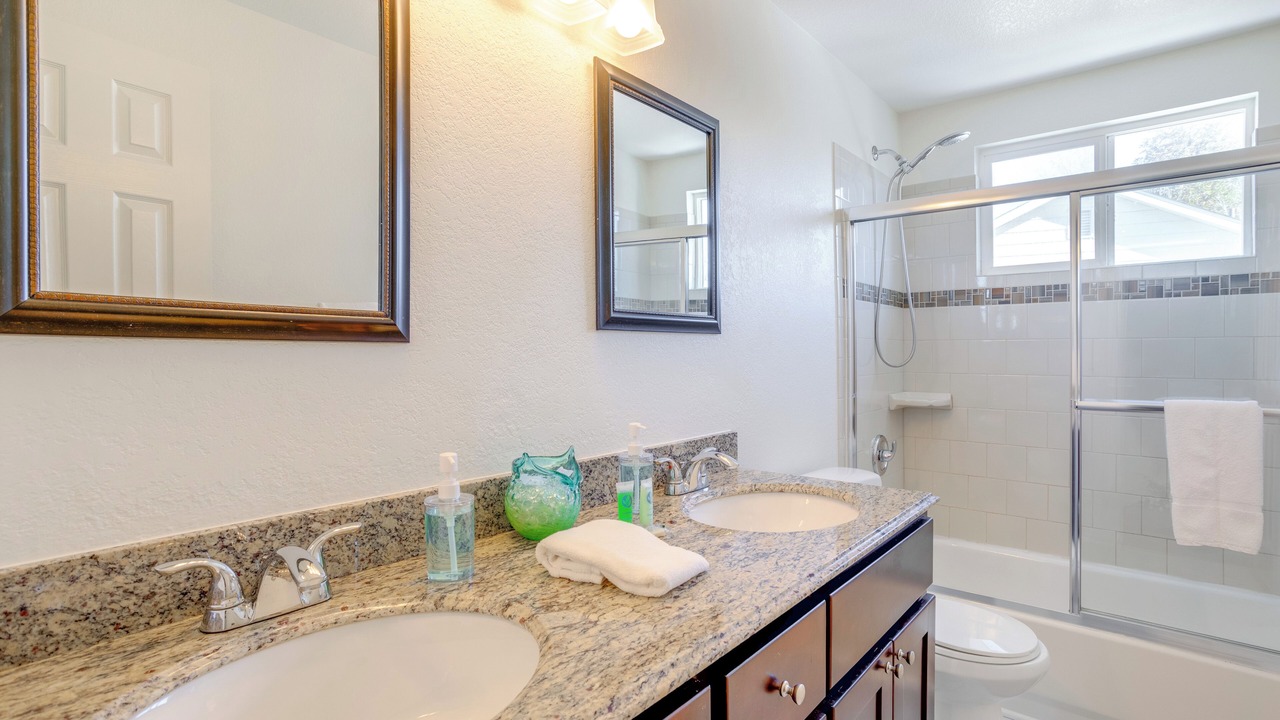 Photo of Bathroom in Centennial
