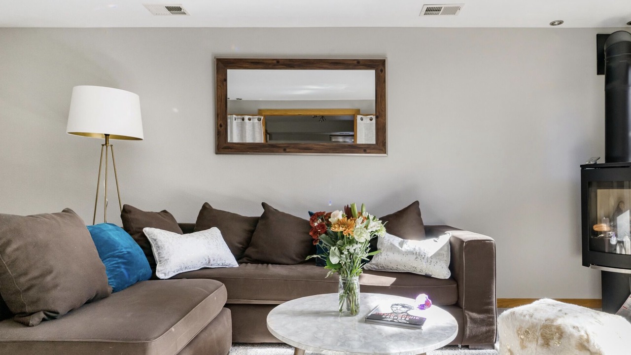 Photo of Livingroom in Whittier