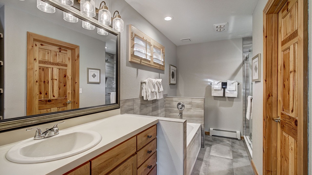 Photo of Bathroom in Warrior's Mark