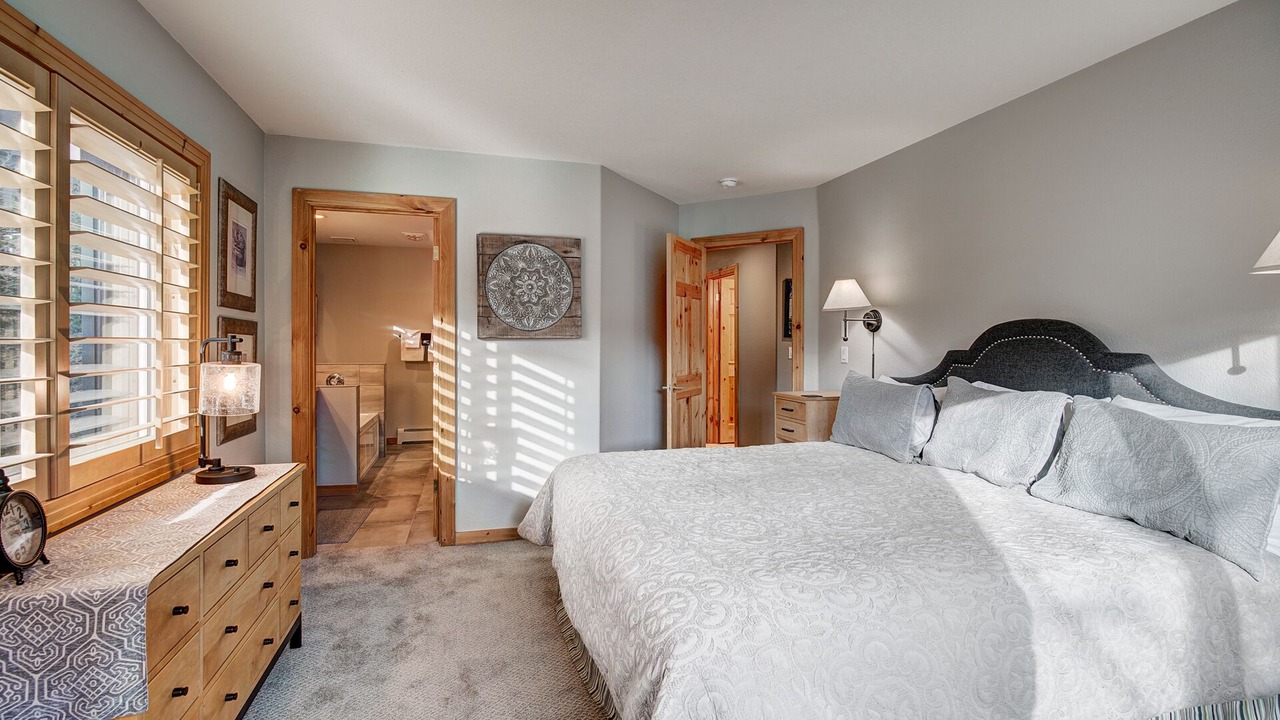 Photo of Bedroom in Warrior's Mark