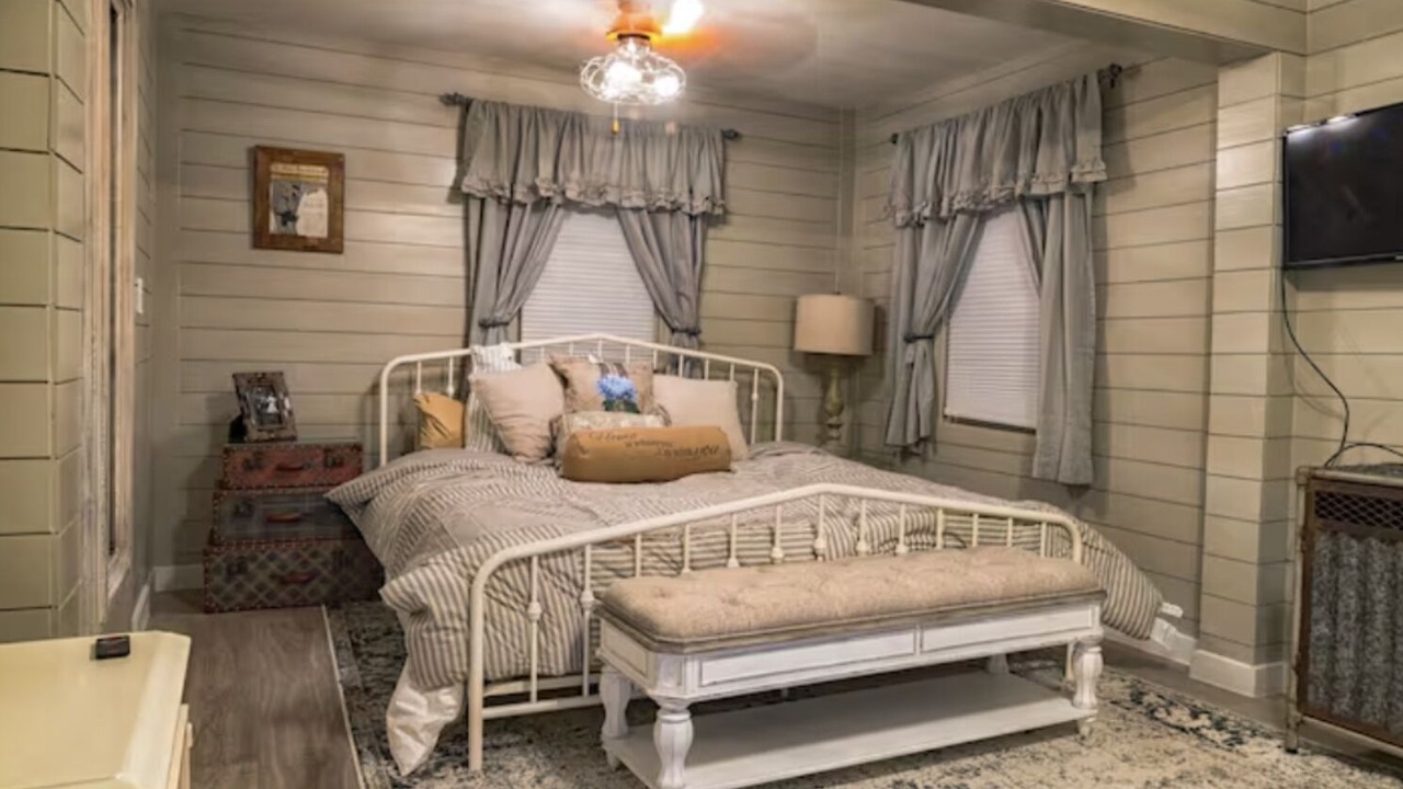 Photo of Bedroom in Woodland Park