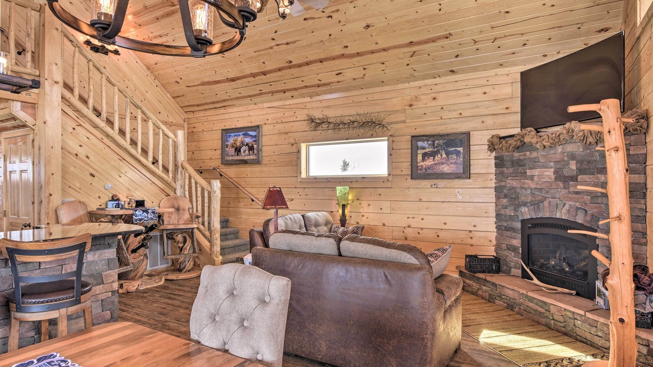 Photo of Livingroom in Del Norte