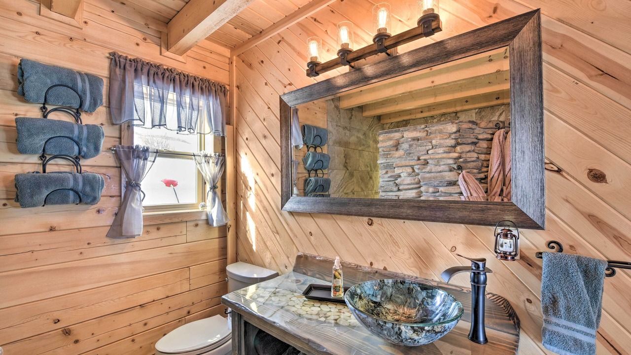 Photo of Bathroom in Del Norte