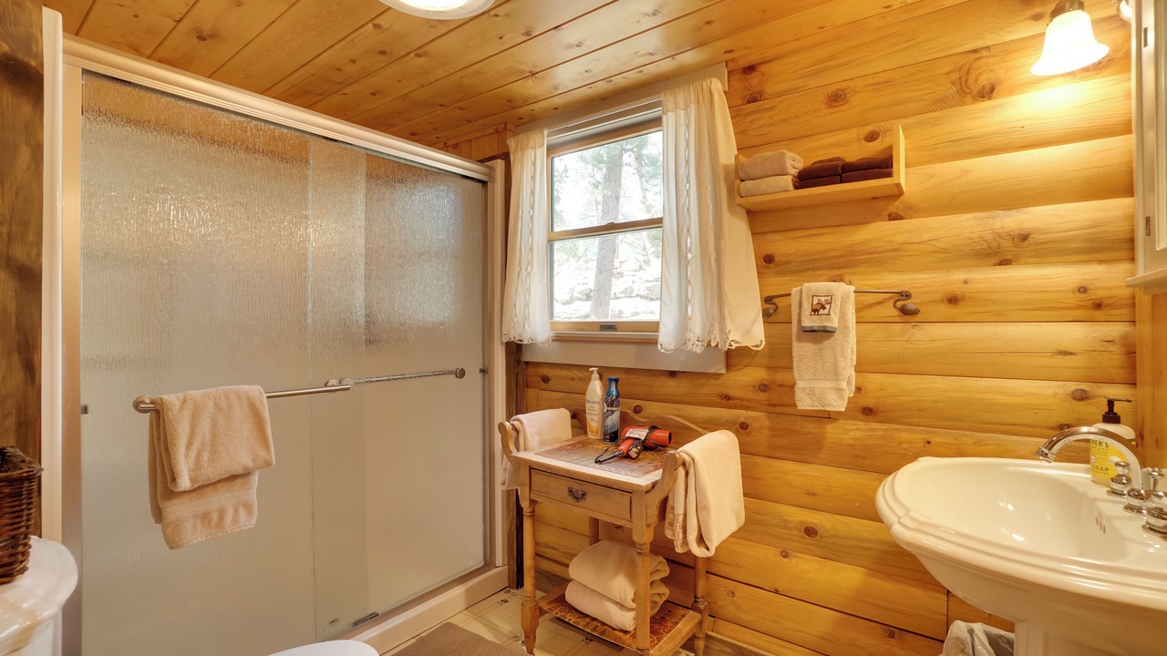 Photo of Bathroom in Carriage Hills